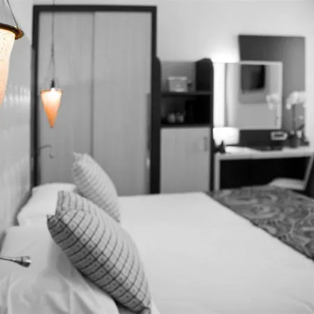 Hotell De La Spada 4*
