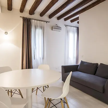 Apartment Myplace Santa Maria Formosa