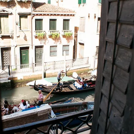 Bed & Breakfast San Firmino Canal View Benátky
