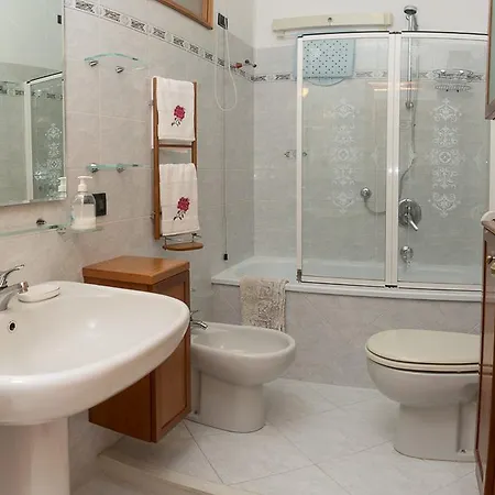 Apartment Casa San Giovanni E Paolo *