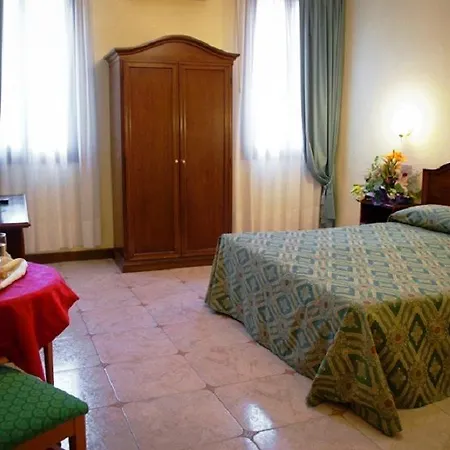 Hotel Florida