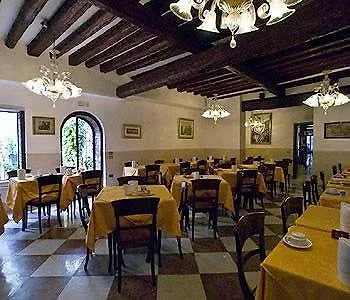 Hotel Tivoli 2*