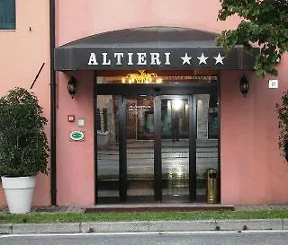 Altieri Hotel