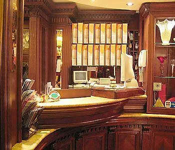 Lux Hotel