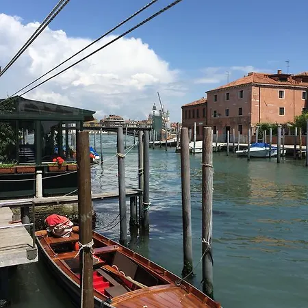 Ca' Delle Erbe Appartamento *