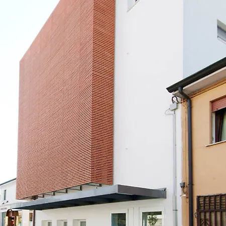 Mary Hotel 3*