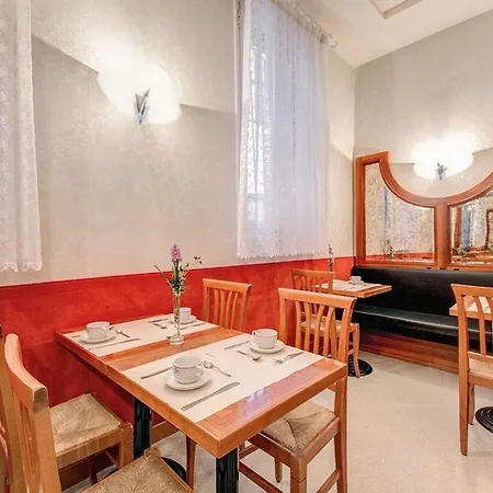 Hotel Atlantide 2*