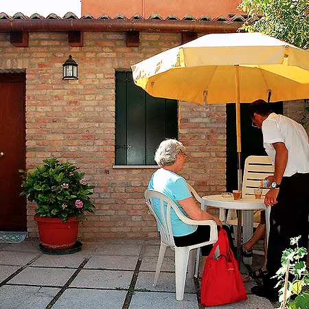 Hotel Rosa 2*