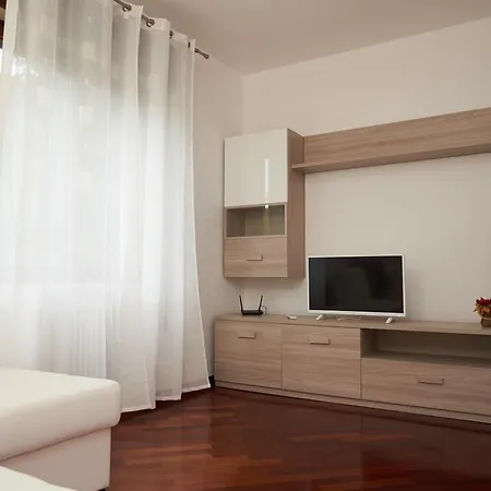 Apartment Casa Laura *