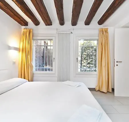 Apartment San Beneto Design Studio Venice