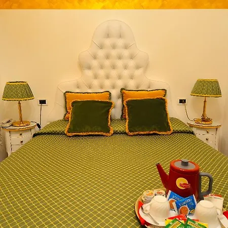 Bed & Breakfast Locanda Casa Querini 3*