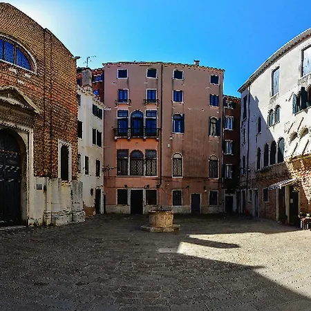 Bed & Breakfast Casa Querini 3*