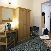 Mary Hotel
