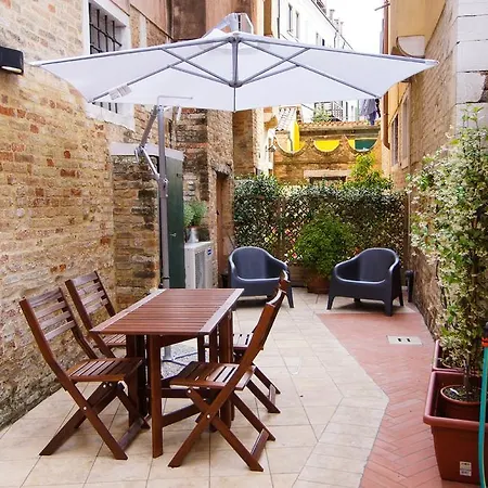 Ca' Giovanna Apartment