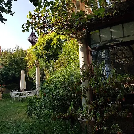 Apartment Garden Ca' Rezzonico Venice