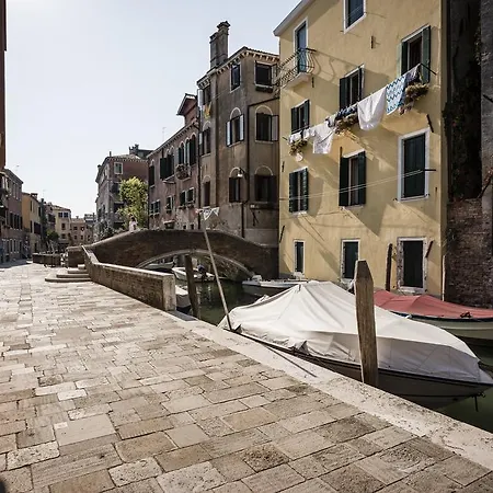 Apartment Myplace Cannaregio Townhouse Venice