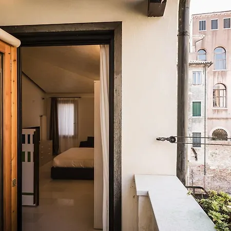 Myplace Cannaregio Townhouse * Venice
