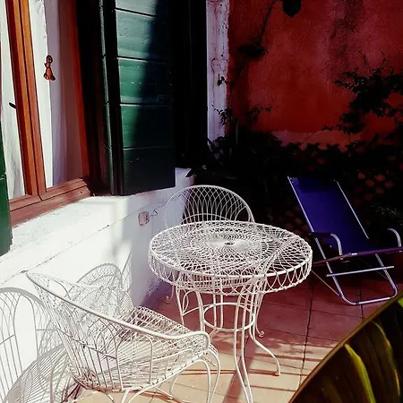 Garden Ca' Rezzonico Apartment