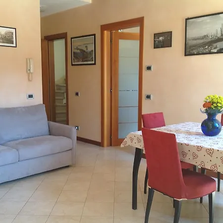 Nichy House *