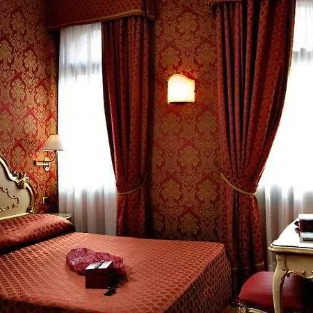 Ca' Pedrocchi Pensjonat 2*