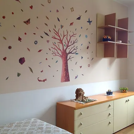 Nichy House