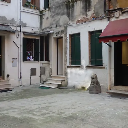 Crea Apartament