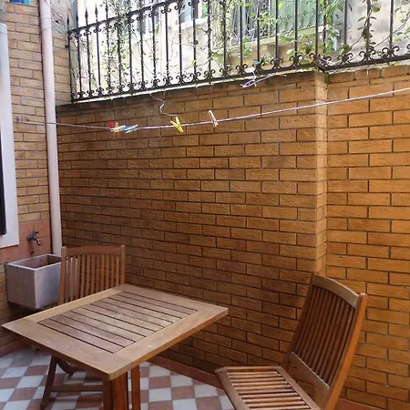 Apartment Crea *