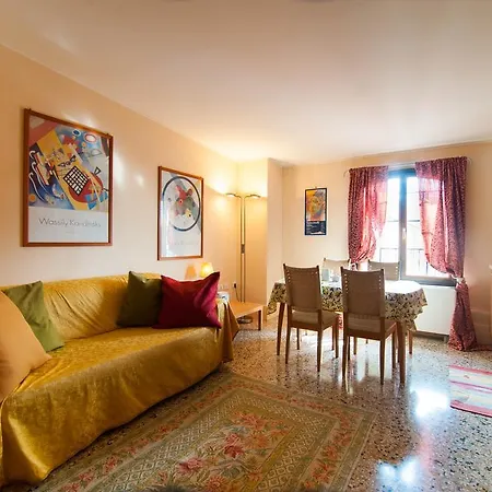 Apartment In Molino Stucky Venice