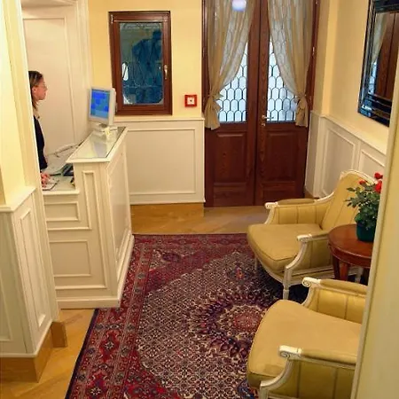 Guest house Palazzo La Scala 3*