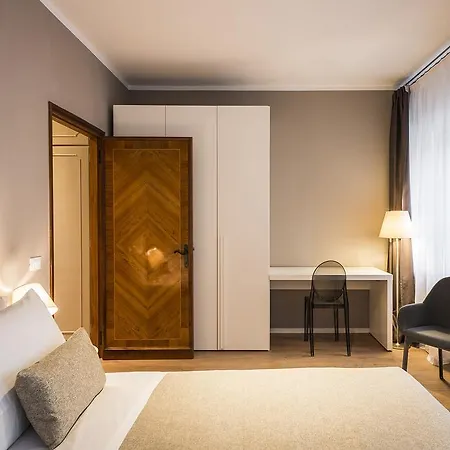 Myplace Rialto Apartment *