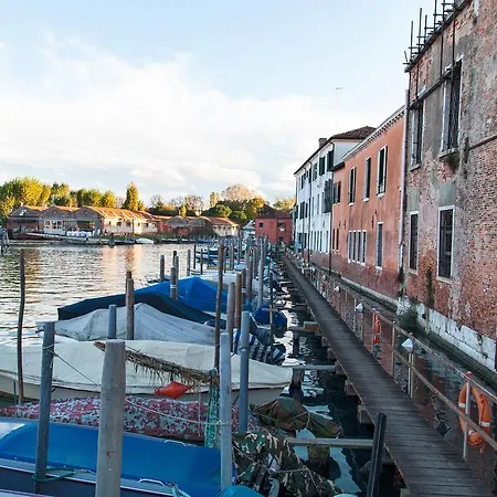 Apartment Biennale Bianco & Rosso Venice