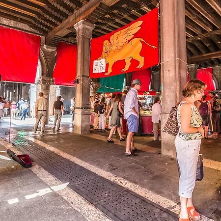 The Lion's House Apt5 * Venice