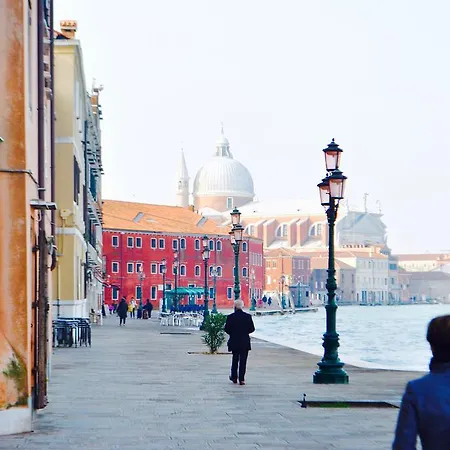 La Casa Con Il Biliardo Venisejetaime