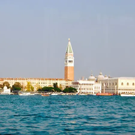 La Casa Con Il Biliardo Venisejetaime Apartment *