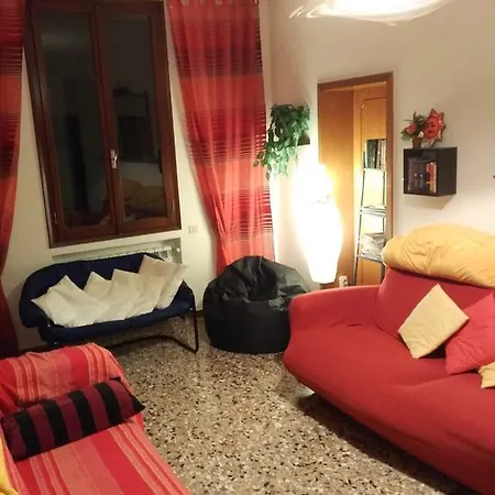 Hostel The Academy *