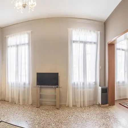 Apartment Grand Canal Palace With Lift Venice