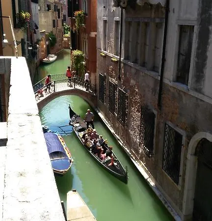 Balcone Sul Canale