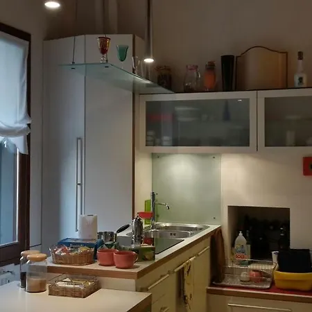 Sweet Autumn In Biennale Garden Flat Apartment