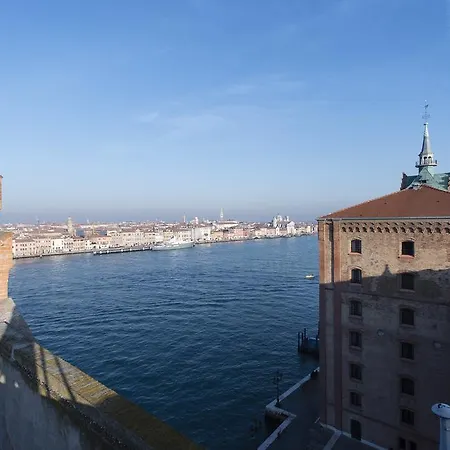 The Penthouse And Rooftop-terrace At Molino Stucky *