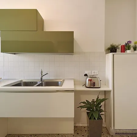 Garden View Apartment *