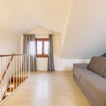 Charming Palace Corte Del Teatro Apartment *