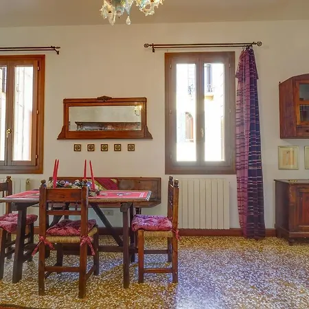 Ai Miracoli Apartment *