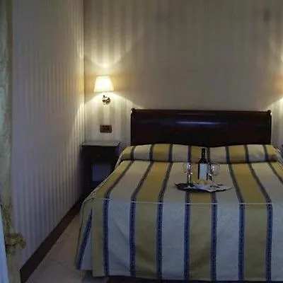 Hesperia 3*