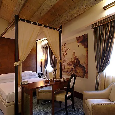 Hotel Dei Dragomanni