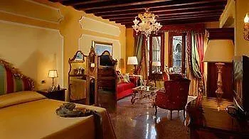 Best Windows 2* Venice