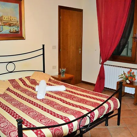 Rialto House Guest house