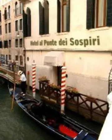 Al Ponte Dei Sospiri 4* Venedig