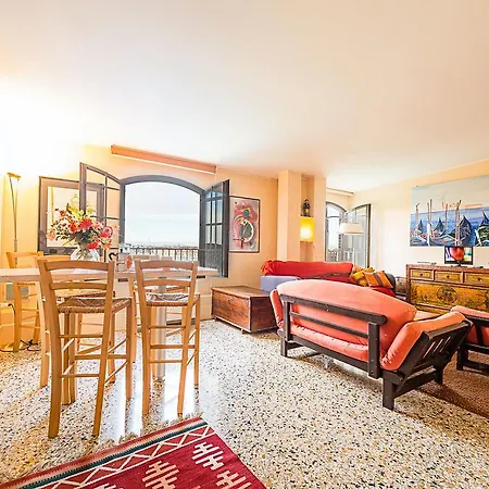 Ve.n.i.ce Cera Molino Stucky Apartment *