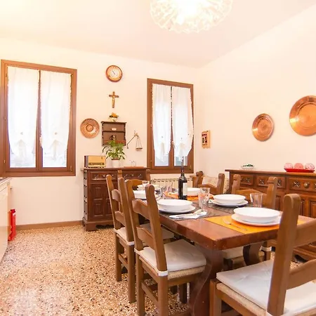 Ca Della Trifora Apartment