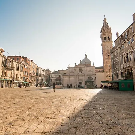 Ca Della Trifora Apartment